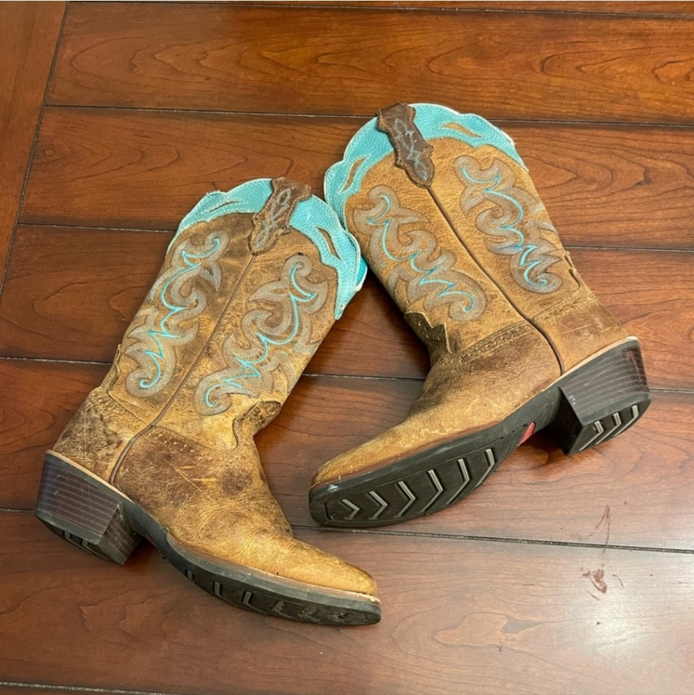 Justin Cowboy Boots